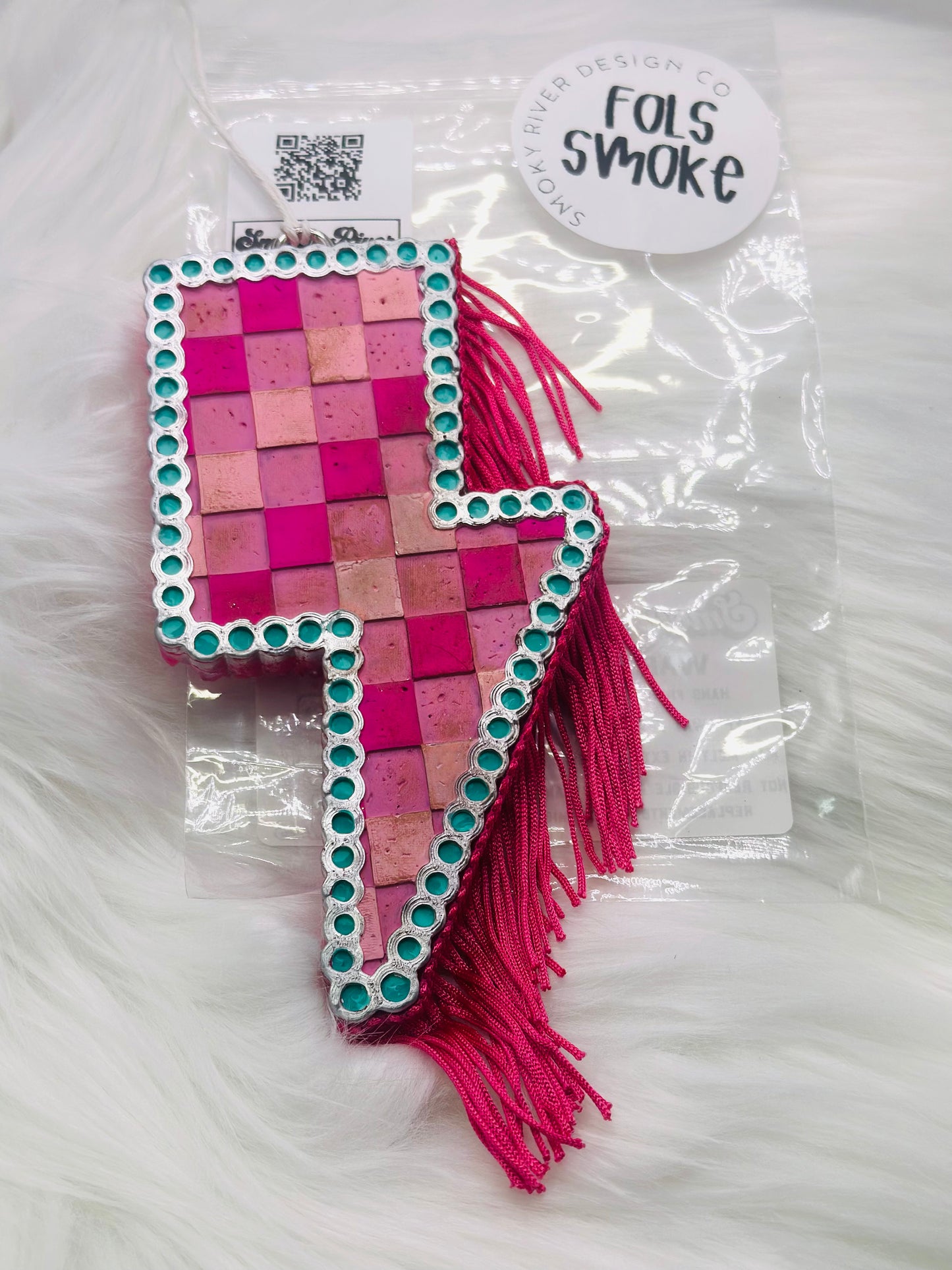 Distressed Checkered Lightning Bolt Freshie