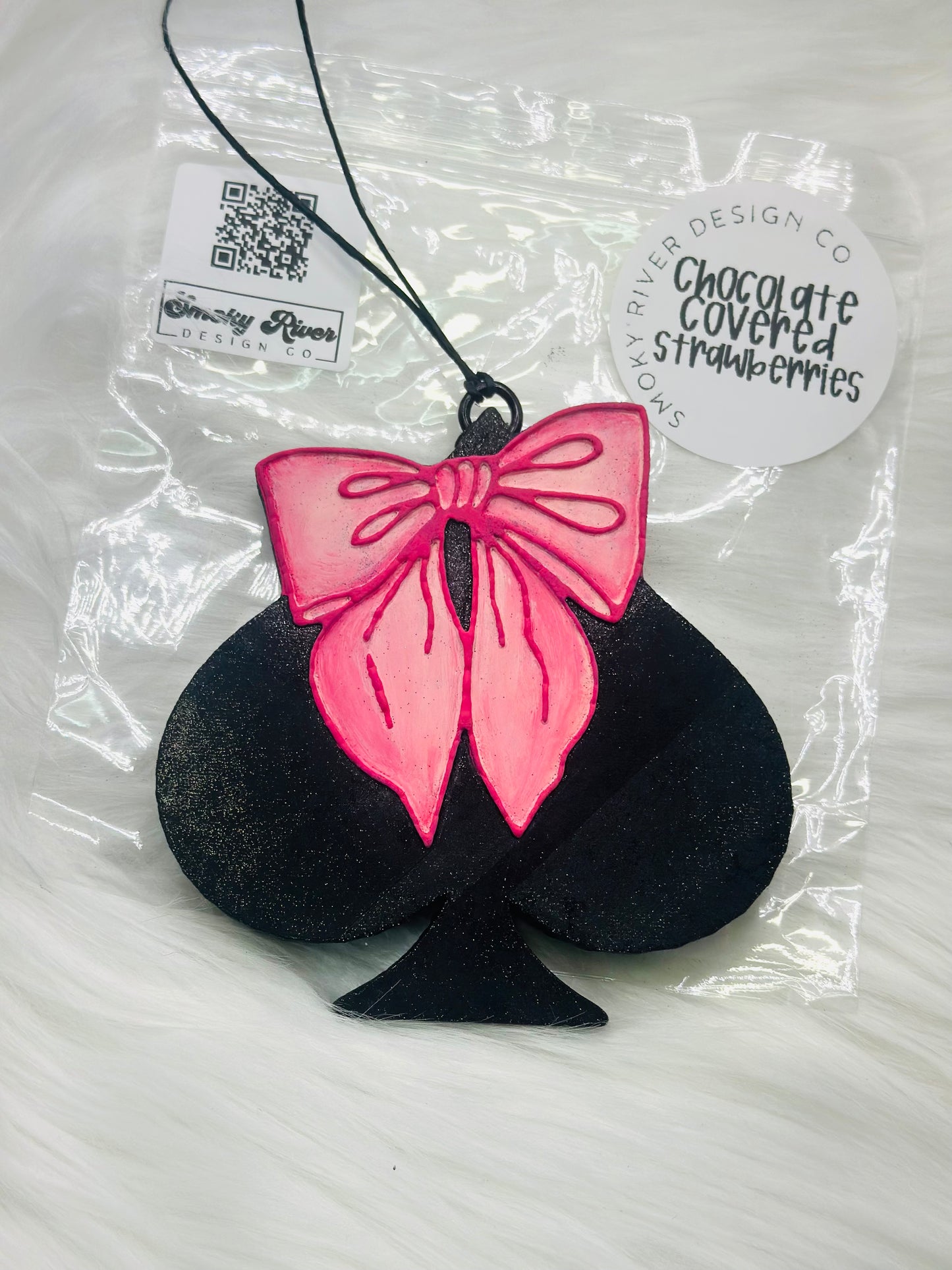 Spade With Pink Bow Freshie