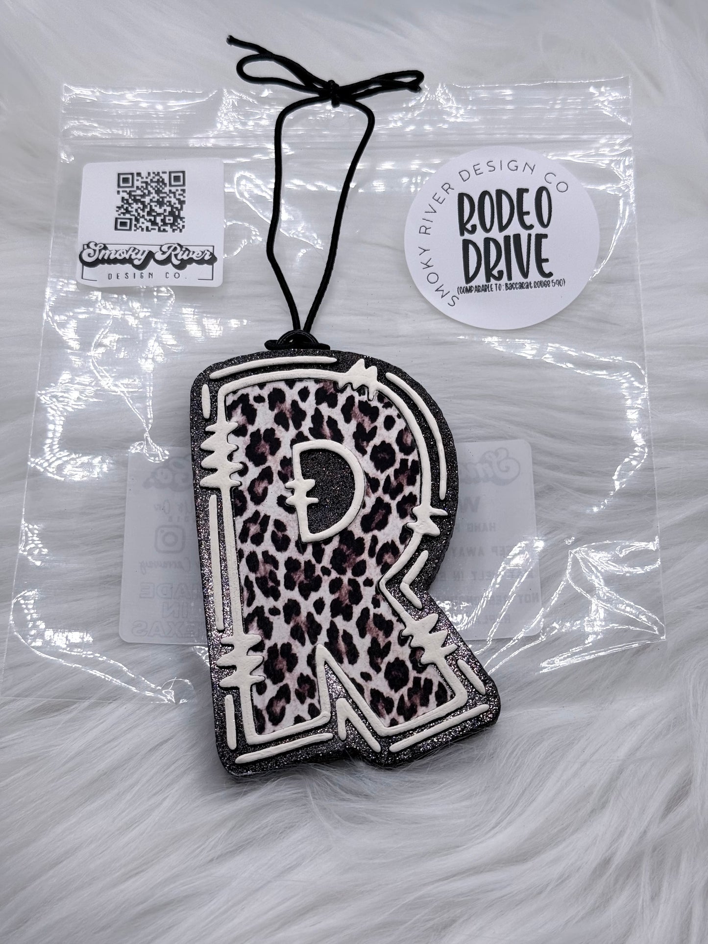 Leopard Initial Freshie